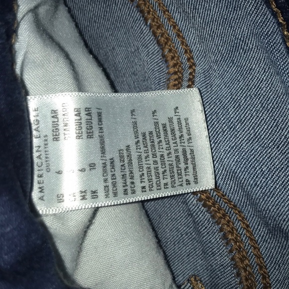 American Eagle ripped jeans size 6 - Picture 3 of 5
